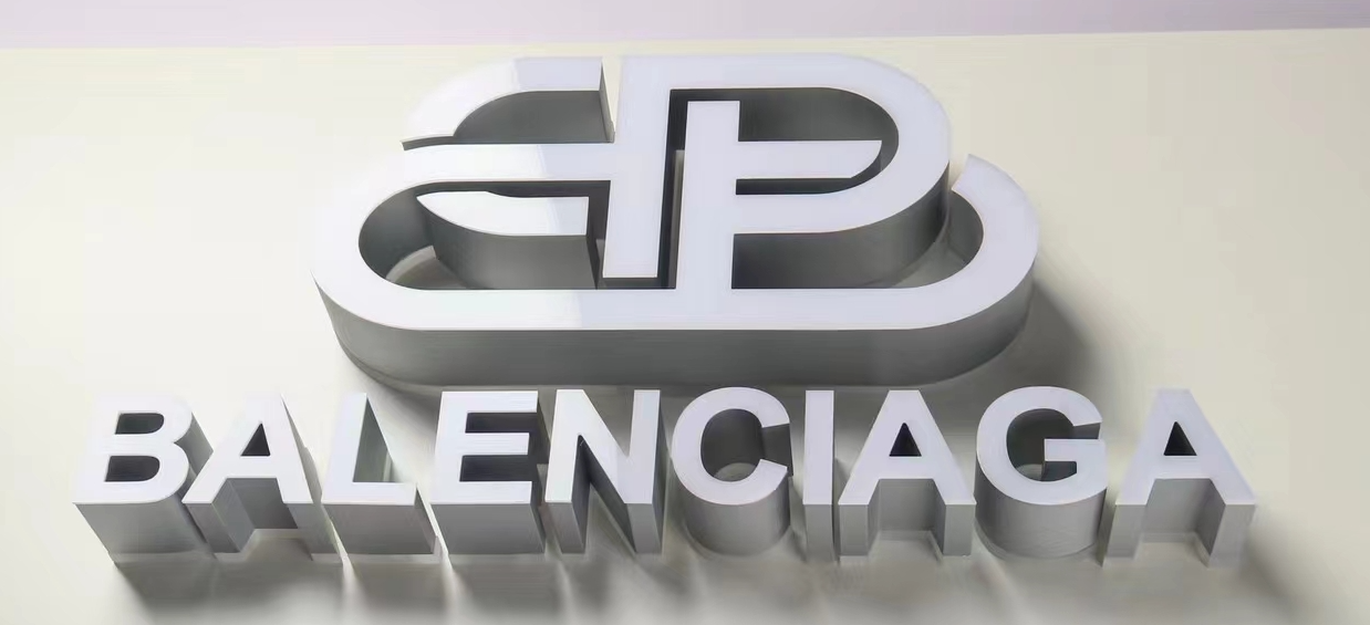 Custom Illuminated 3D Letter Signs for Commercial Branding